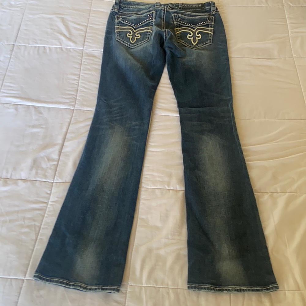 Women’s Rock Revival jeans